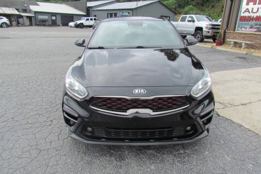 2021 Kia Forte GT-Line photo 1