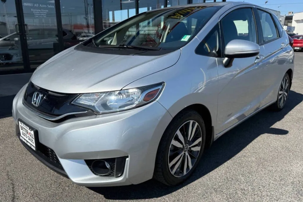 2016 Honda Fit EX photo 1
