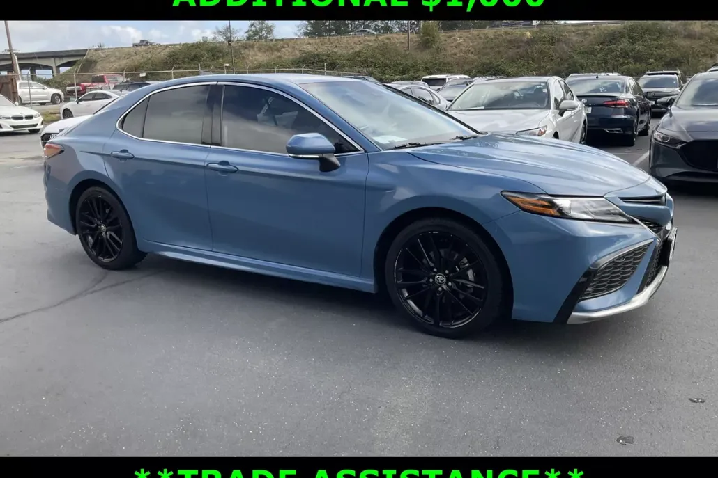 2023 Toyota Camry XSE photo 1