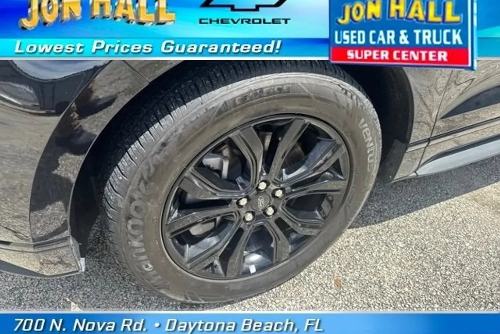 2024 Ford Edge SE photo 1