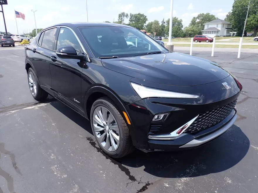 2025 Buick Envista Avenir photo 1