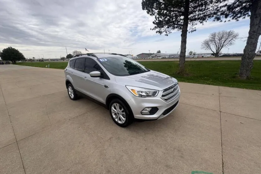 2018 Ford Escape SE photo 1