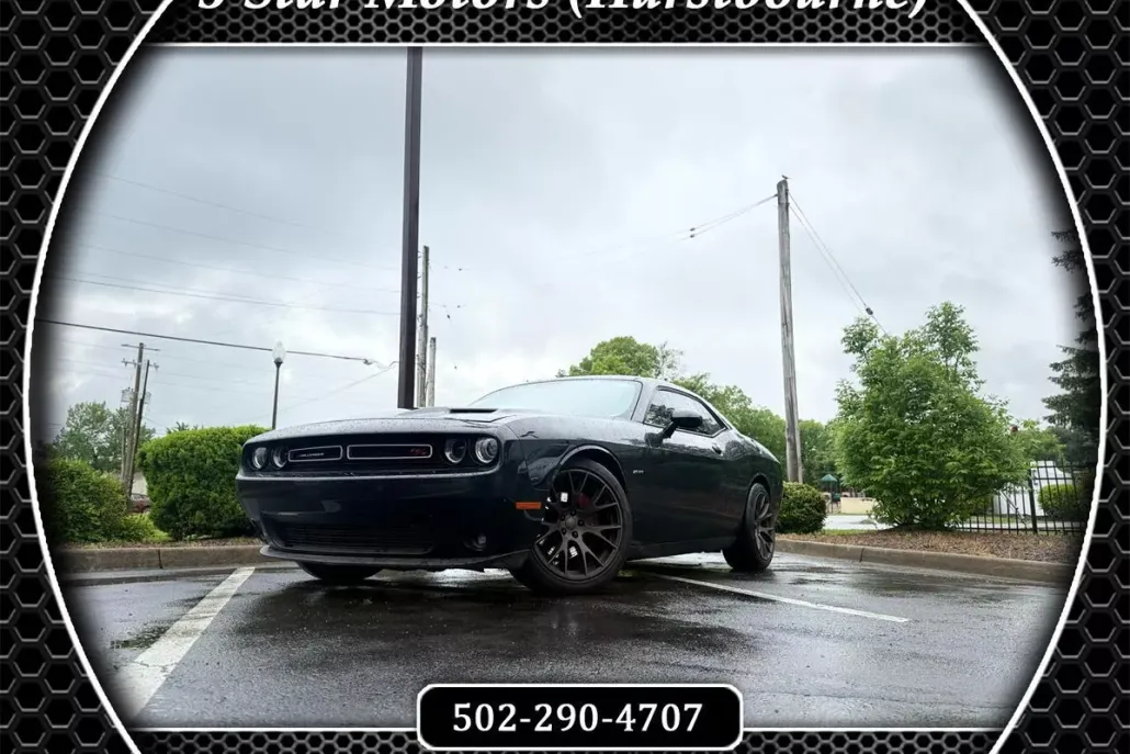 2015 Dodge Challenger R/T Plus photo 1