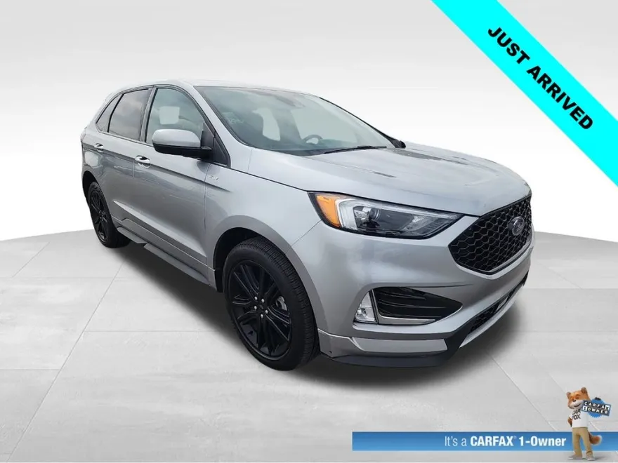 2022 Ford Edge ST photo 1