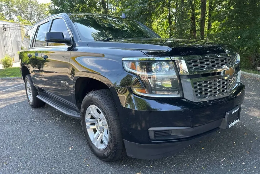 2015 Chevrolet Tahoe LS photo 1