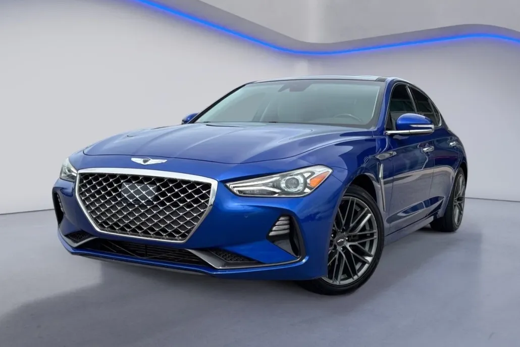 2019 Genesis G70 2.0T Advanced photo 1
