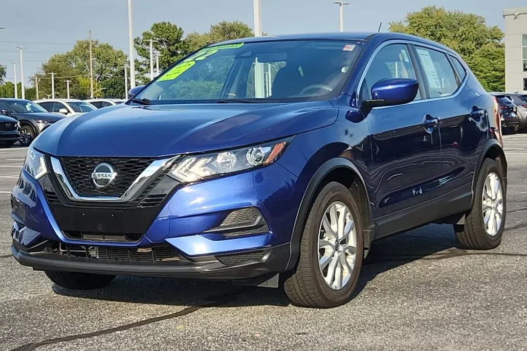 2022 Nissan Rogue Sport S photo 1
