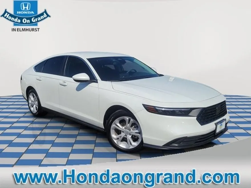 2025 Honda Accord LX photo 1
