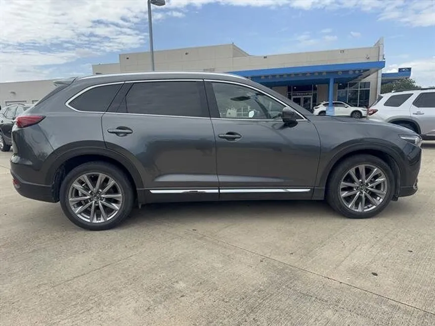 2022 Mazda CX-9 Grand Touring photo 1