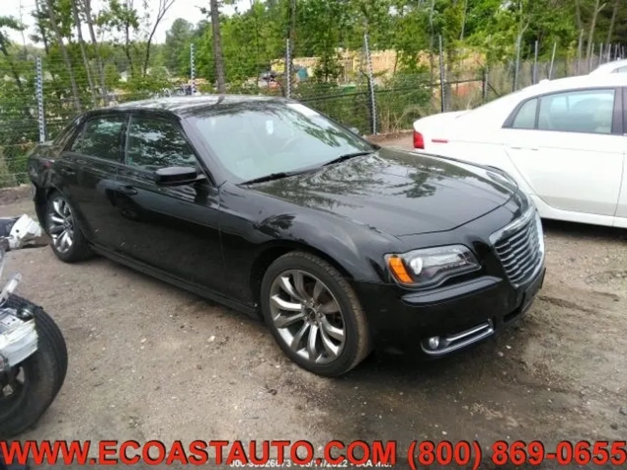2014 Chrysler 300 photo 1