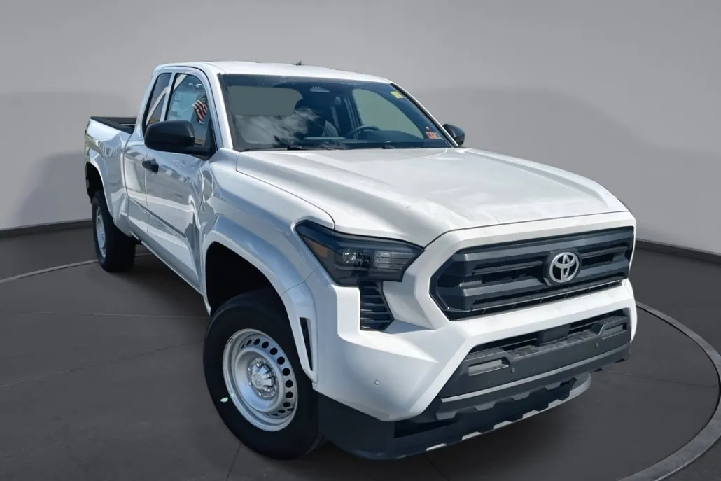2025 Toyota Tacoma SR 4x4 XtraCab photo 1