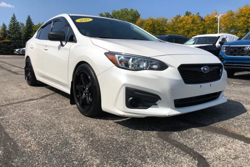 2017 Subaru Impreza 2.0i photo 1