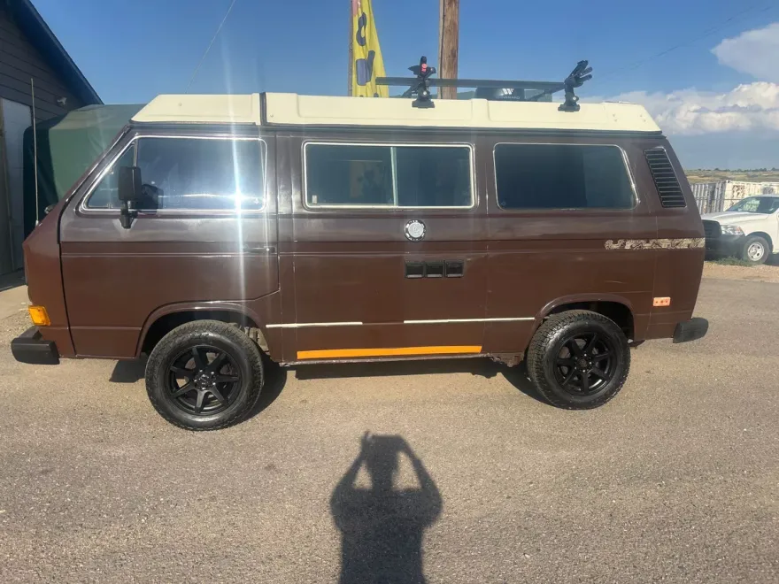 1985 Volkswagen Vanagon photo 1