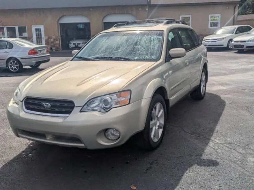 2007 Subaru Outback 2.5i Limited photo 1