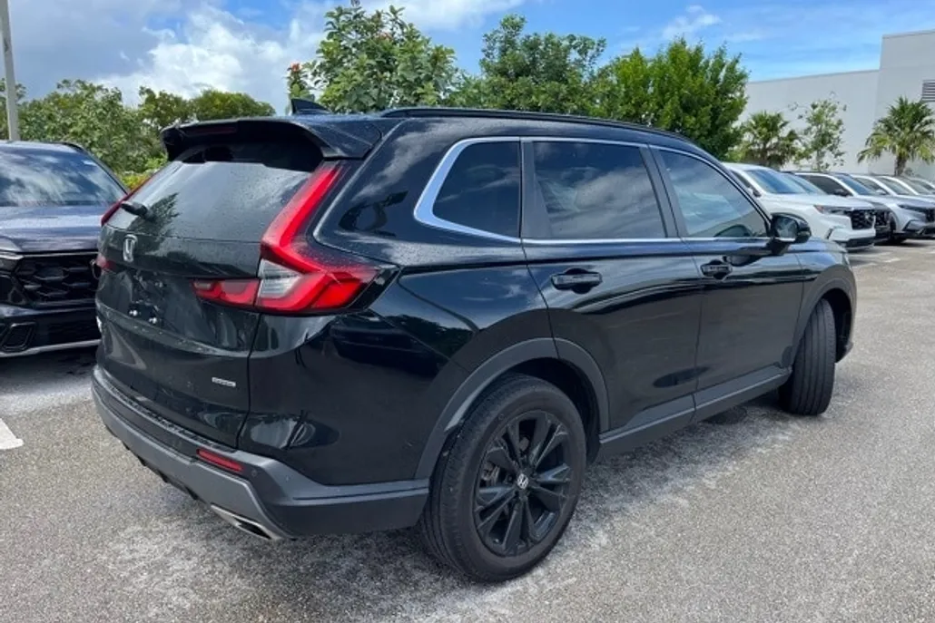 2024 Honda CR-V Hybrid Sport Touring photo 1