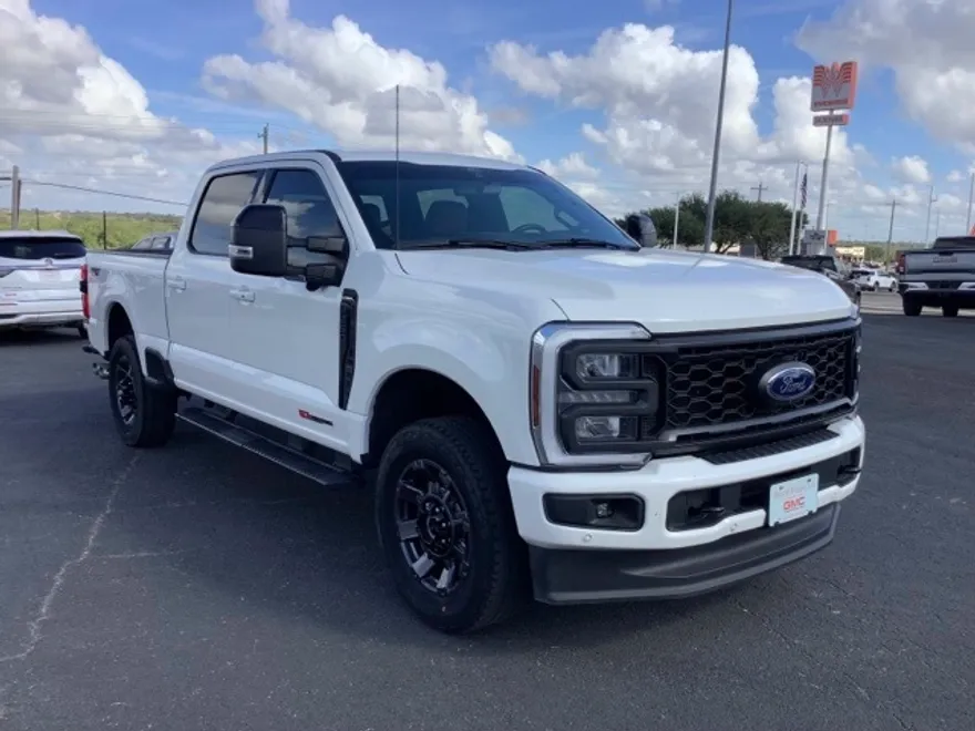 2024 Ford F-250 photo 1
