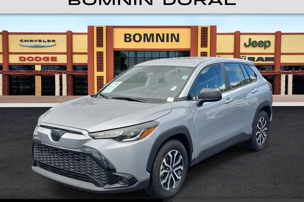 2025 Toyota Corolla Cross Hybrid S photo 1
