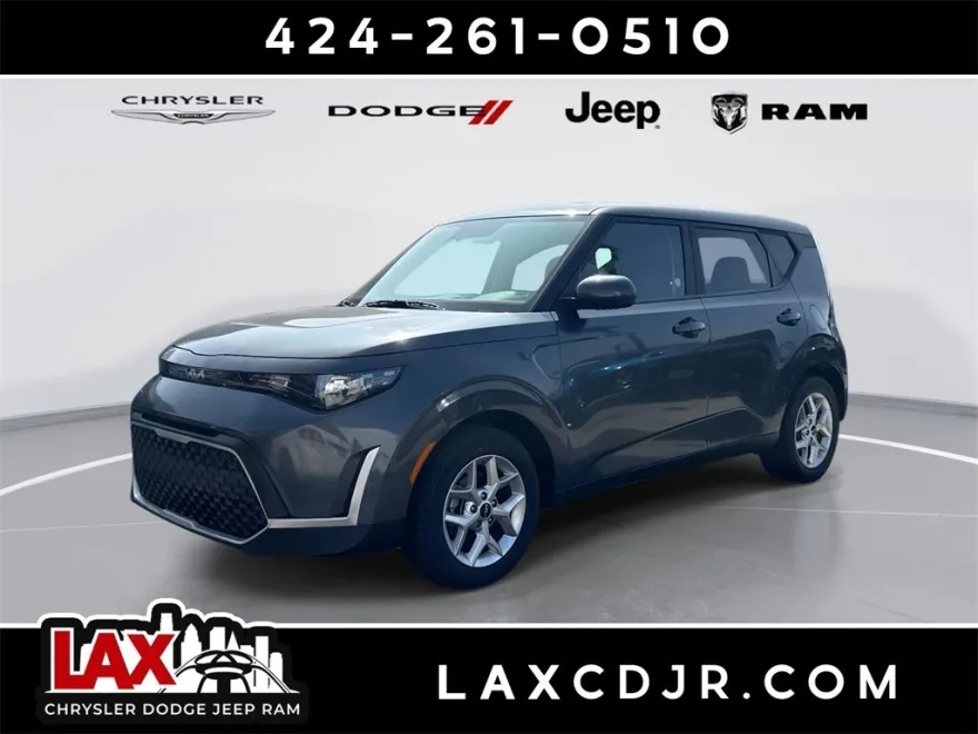 2023 Kia Soul LX photo 1