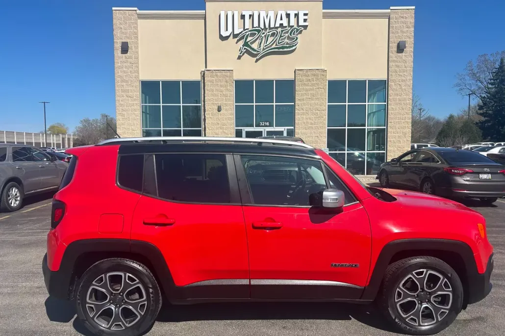 2016 Jeep Renegade Limited photo 1