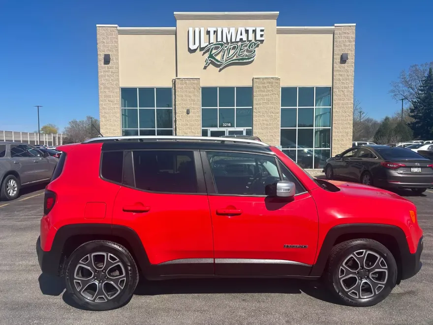 2016 Jeep Renegade Limited photo 1