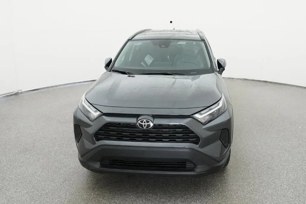 2025 Toyota RAV4 XLE photo 1