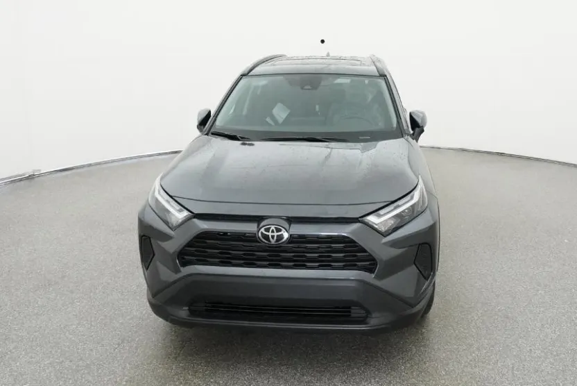 2025 Toyota RAV4 XLE photo 1