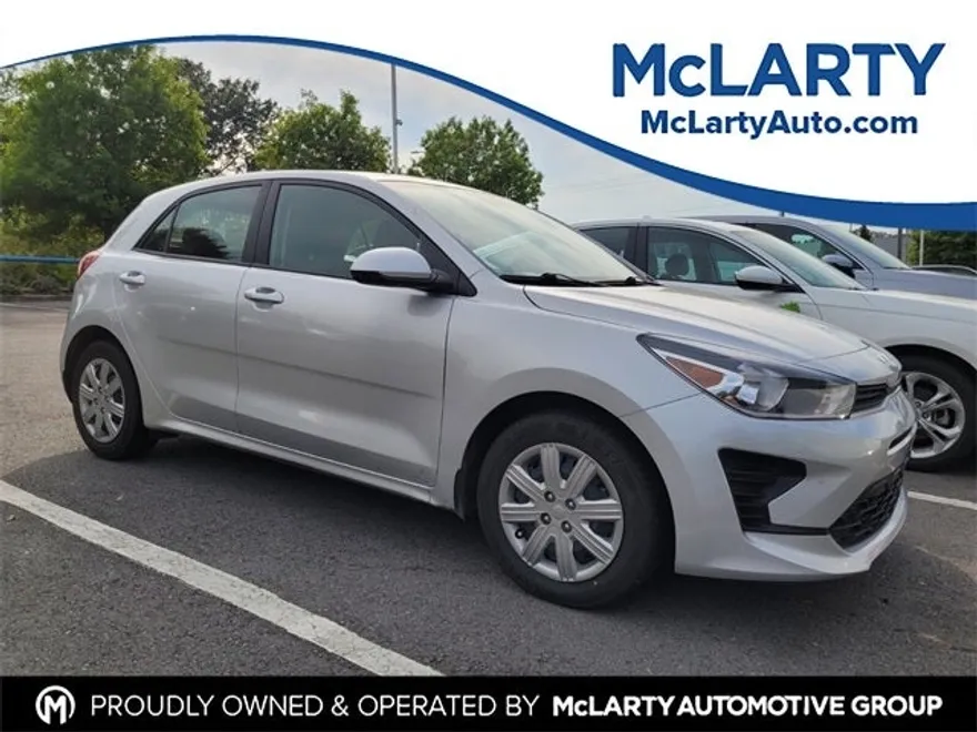 2023 Kia Rio S photo 1
