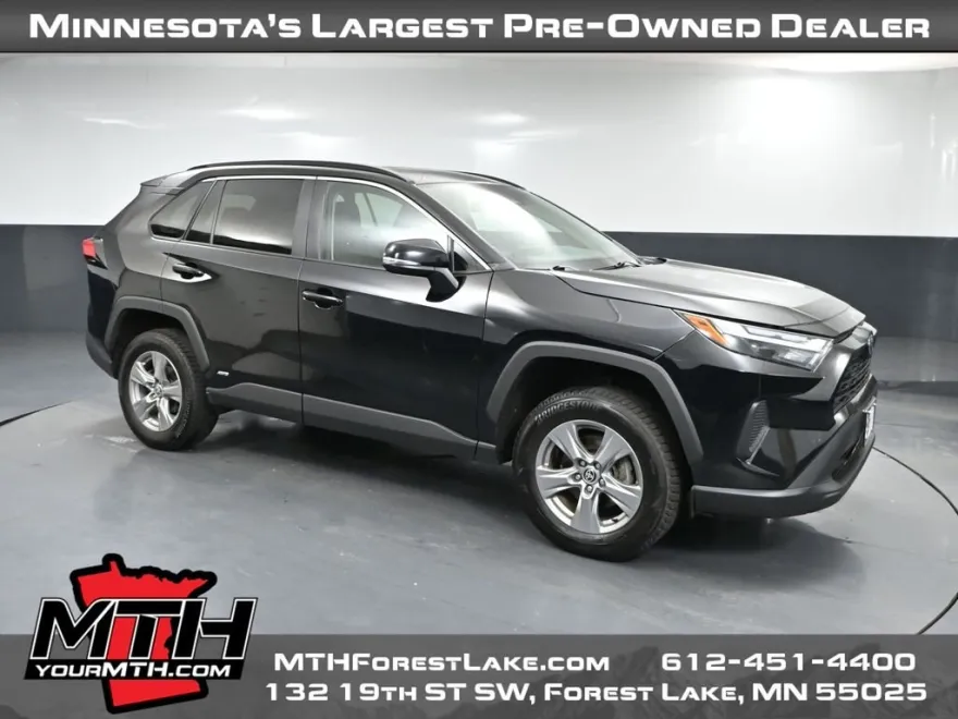 2022 Toyota RAV4 Hybrid XLE photo 1