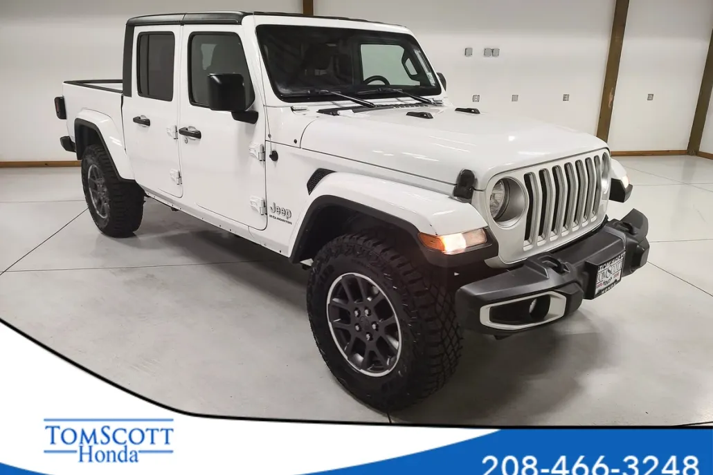 2023 Jeep Gladiator Overland photo 1