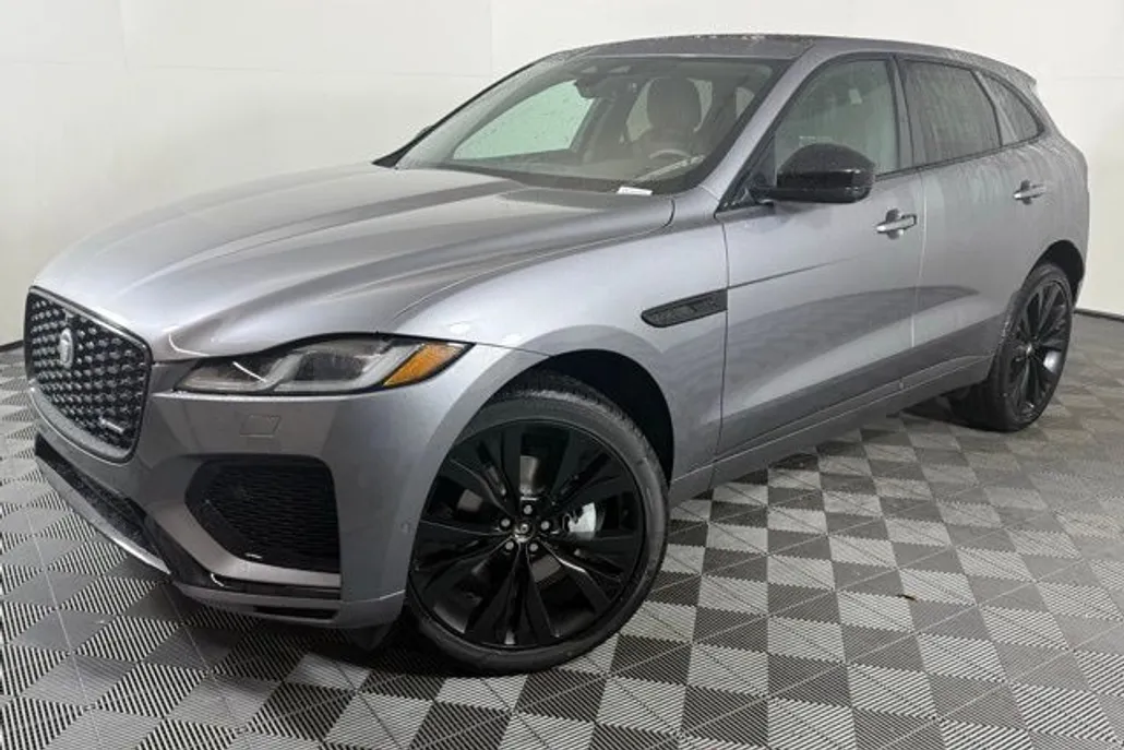 2025 Jaguar F-PACE P250 photo 1