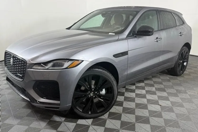 2025 Jaguar F-PACE P250 photo 1