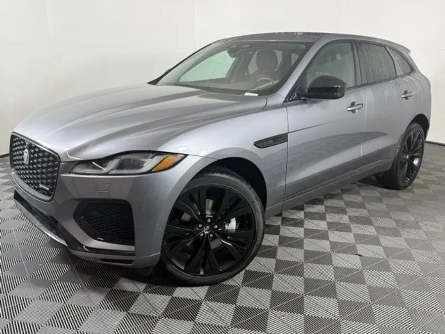 2025 Jaguar F-PACE P250 photo 1