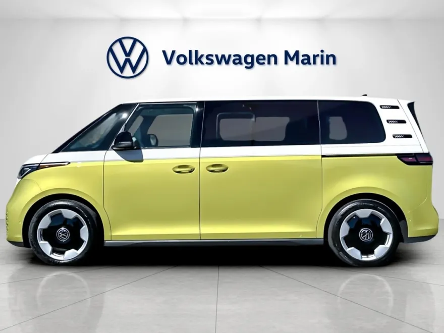 2025 Volkswagen ID. Buzz Pro Plus photo 1