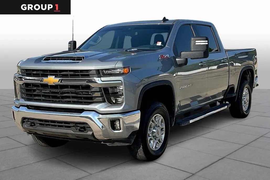 2024 Chevrolet Silverado 2500HD LT photo 1