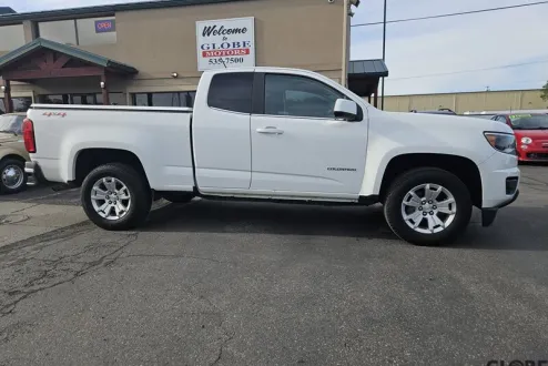 2020 Chevrolet Colorado LT photo 2