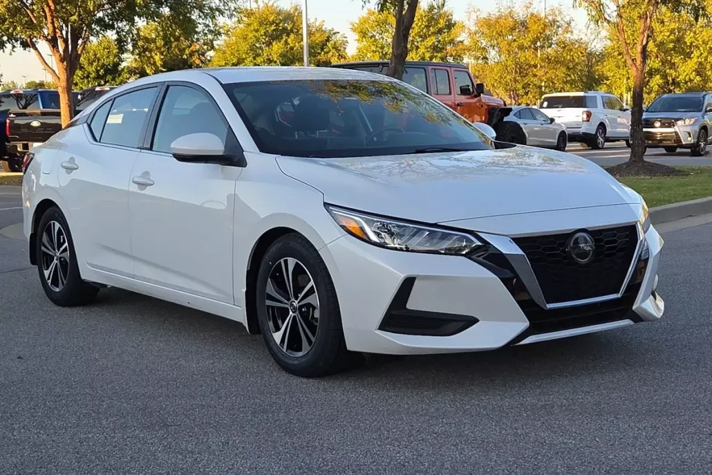 2020 Nissan Sentra SV photo 1