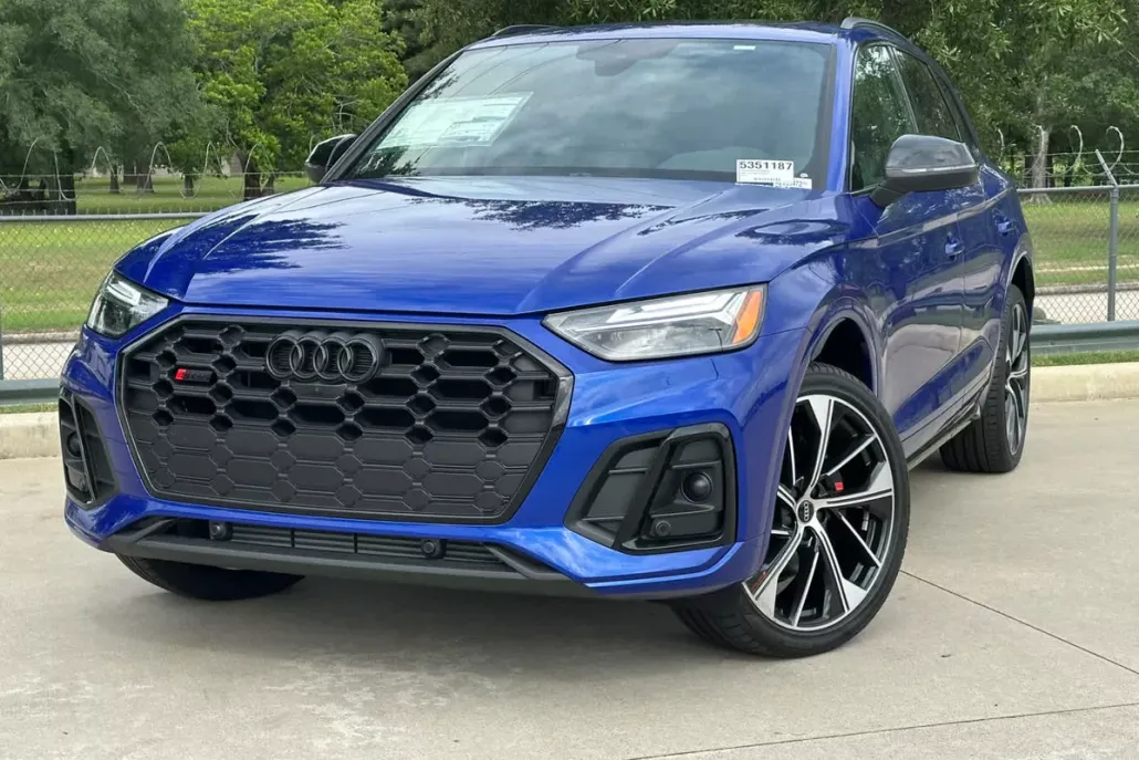 2024 Audi SQ5 Premium Plus photo 1
