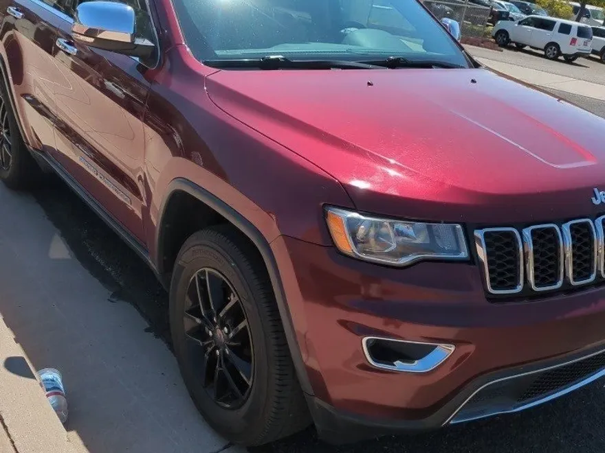2019 Jeep Grand Cherokee Limited photo 1