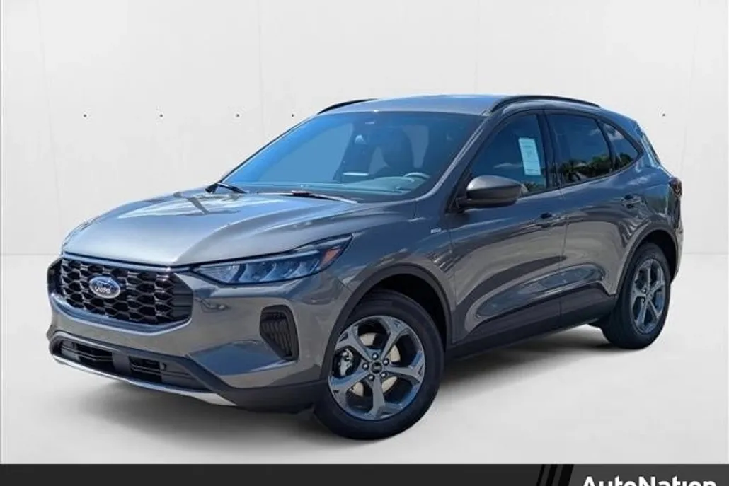 2025 Ford Escape ST-Line photo 1