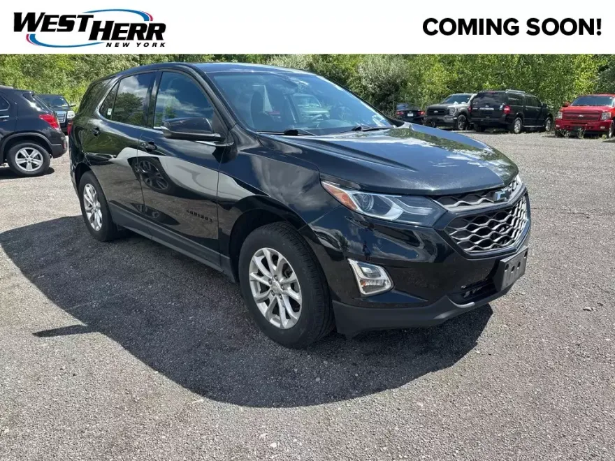 2018 Chevrolet Equinox LT photo 1