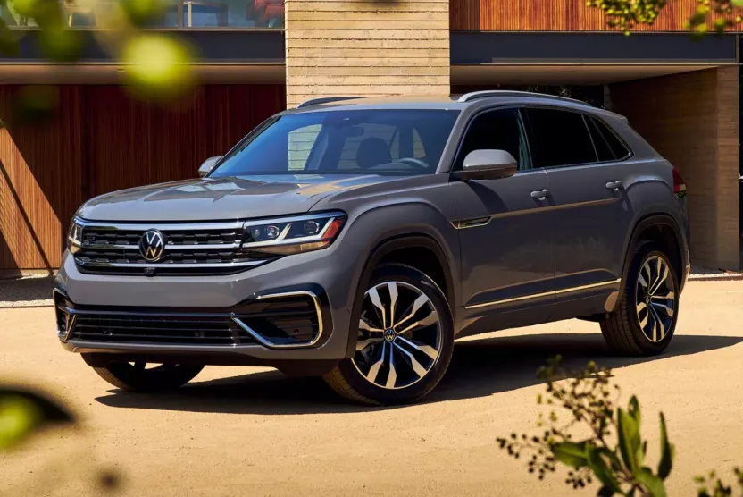 2022 Volkswagen Atlas Cross Sport V6 SE Technology photo 1