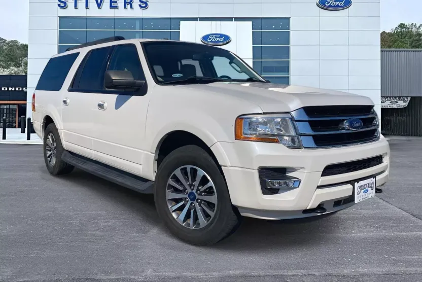 2017 Ford Expedition EL XLT photo 1