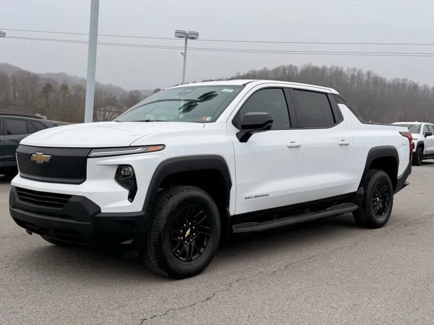 2024 Chevrolet Silverado EV Work Truck photo 1
