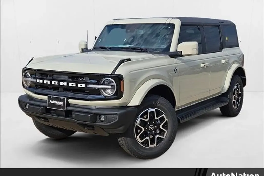 2025 Ford Bronco Outer Banks photo 1