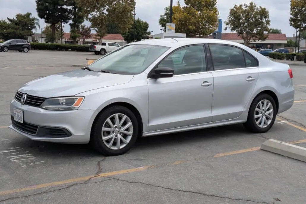 2014 Volkswagen Jetta SE photo 1