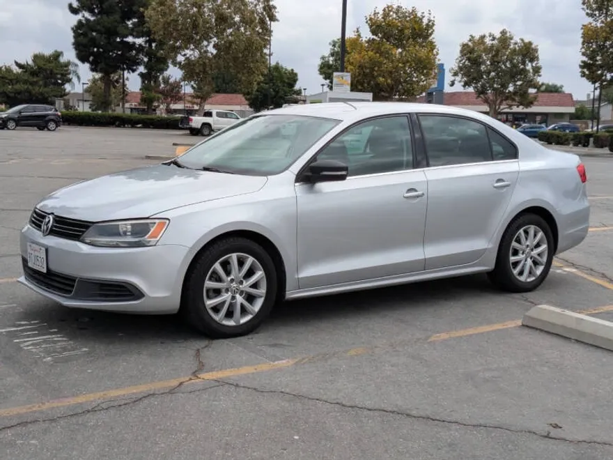 2014 Volkswagen Jetta SE photo 1
