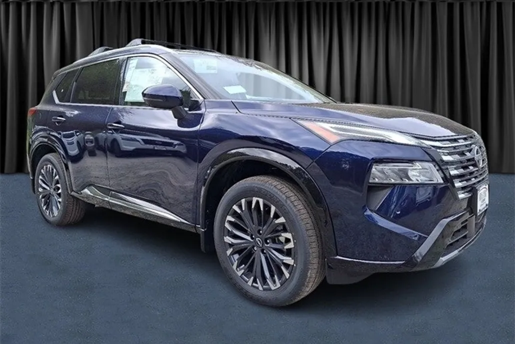 2026 Nissan Rogue Platinum photo 1