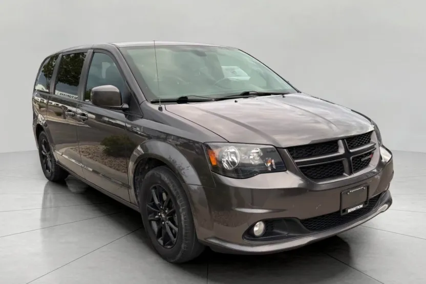 2020 Dodge Grand Caravan GT photo 1