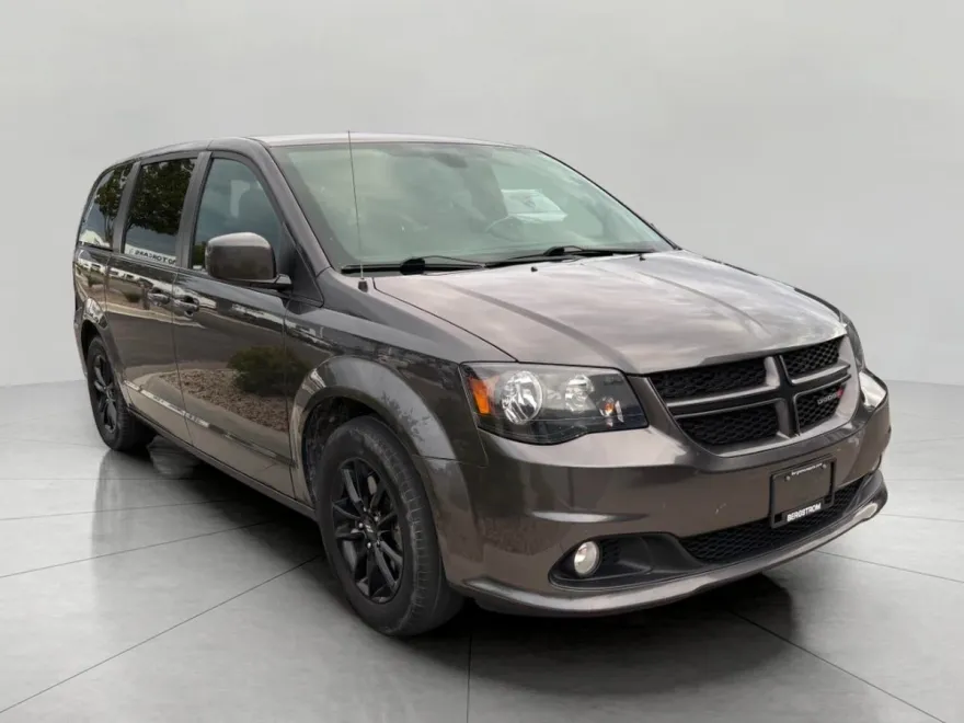 2020 Dodge Grand Caravan GT photo 1