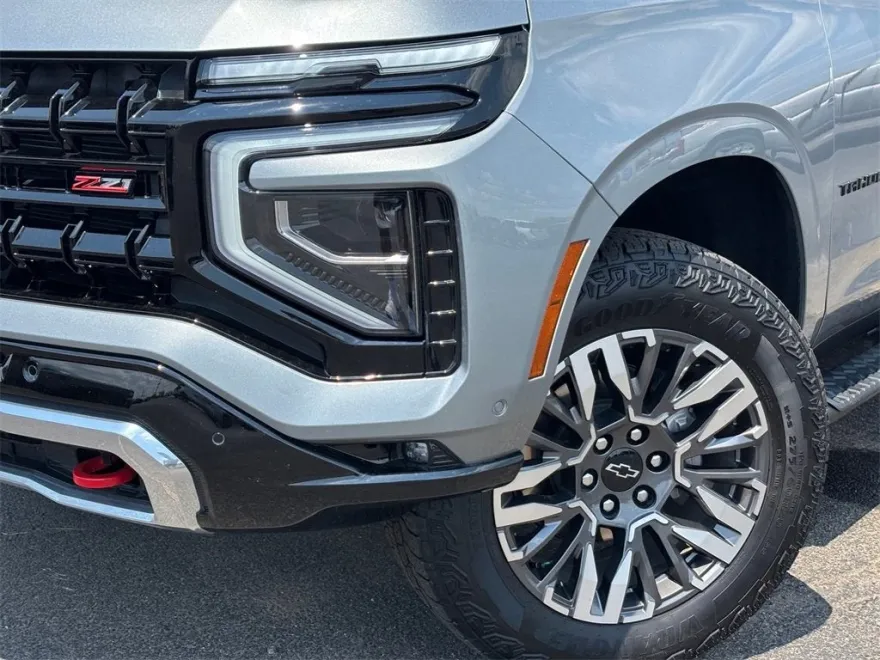 2025 Chevrolet Tahoe Z71 photo 1